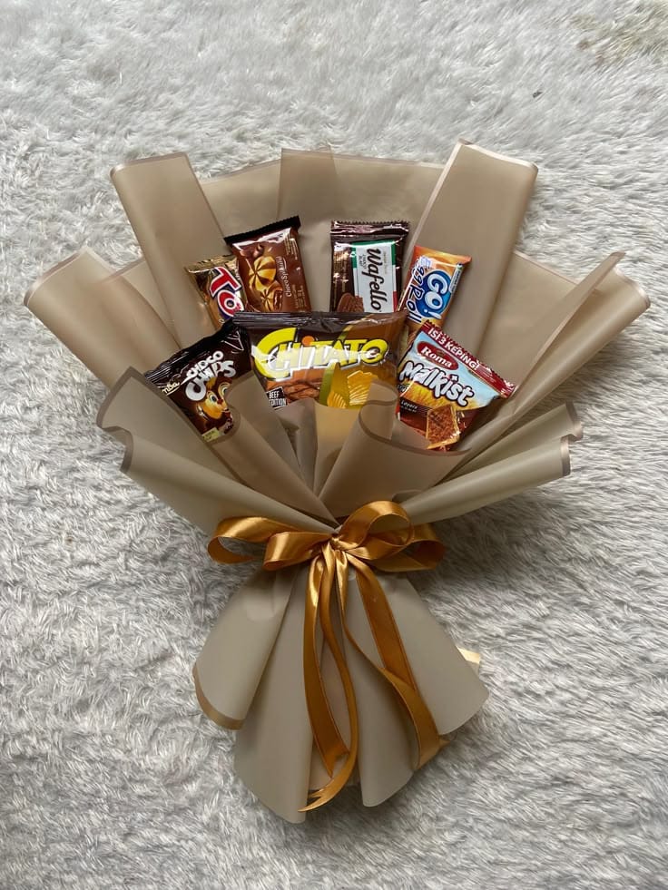 Gold Mix Snack Bouquet